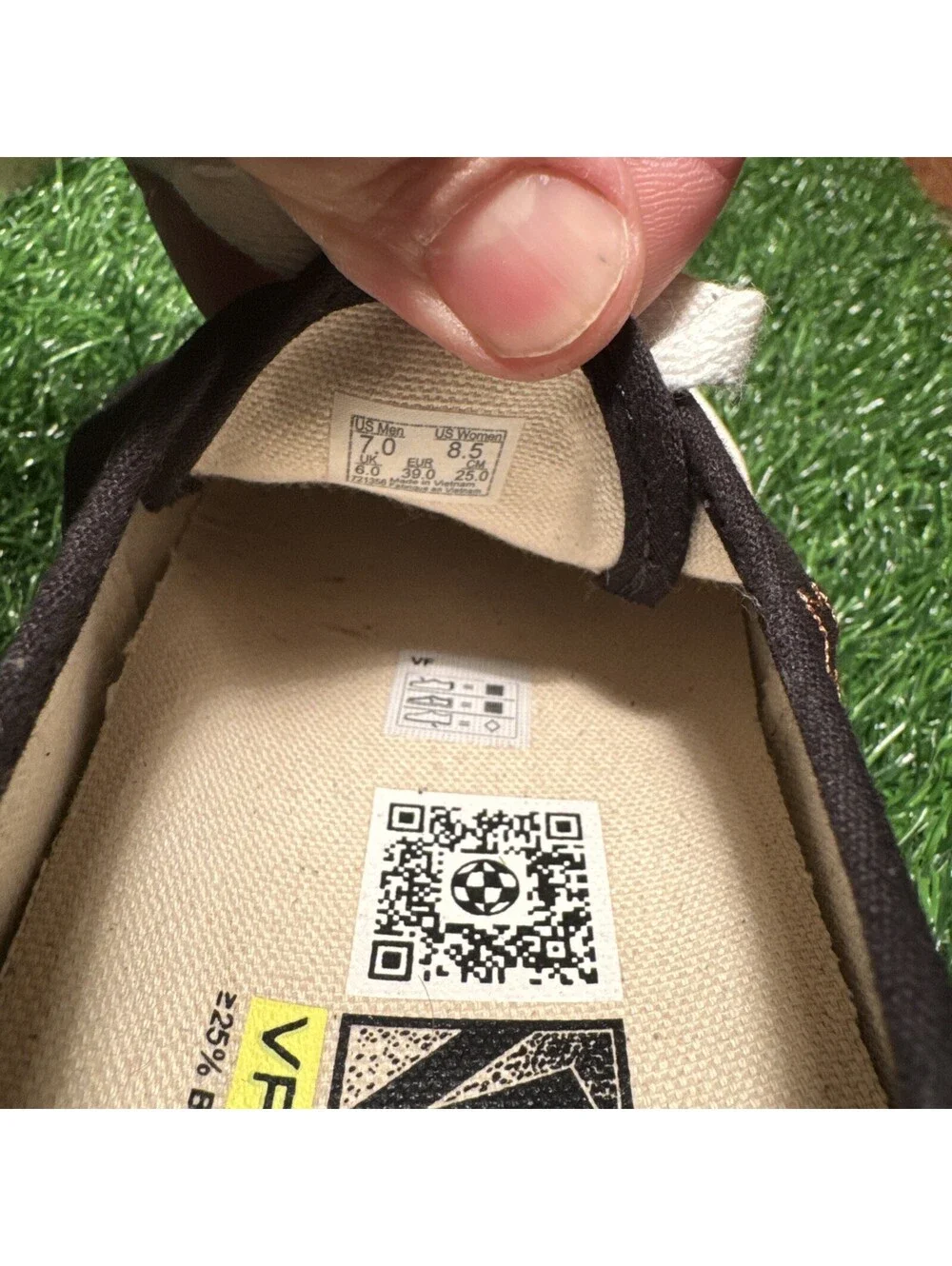 VANS Mystical Embroidered Authentic VR3 Sneakers Size 8.5w 7M Vnds Tried On Only
